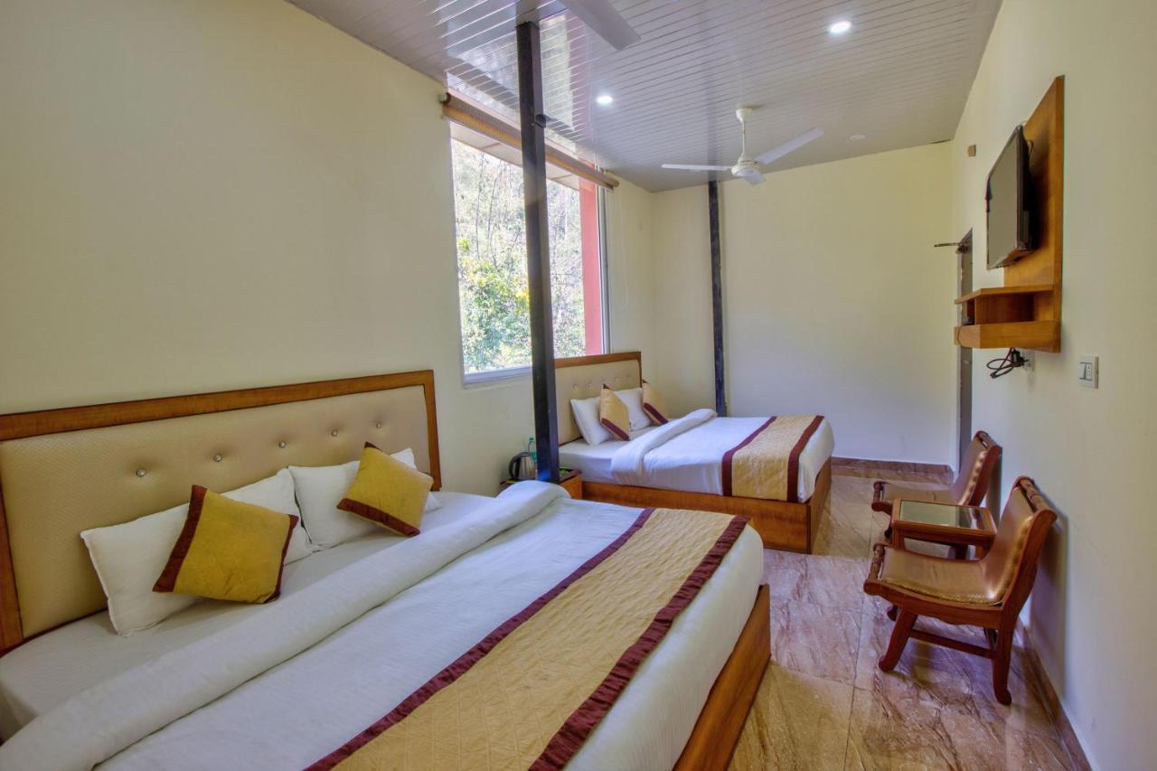 Hotel Bliss Valley Dharamshala - Beautiful View Of Mountains From Rooms ภายนอก รูปภาพ