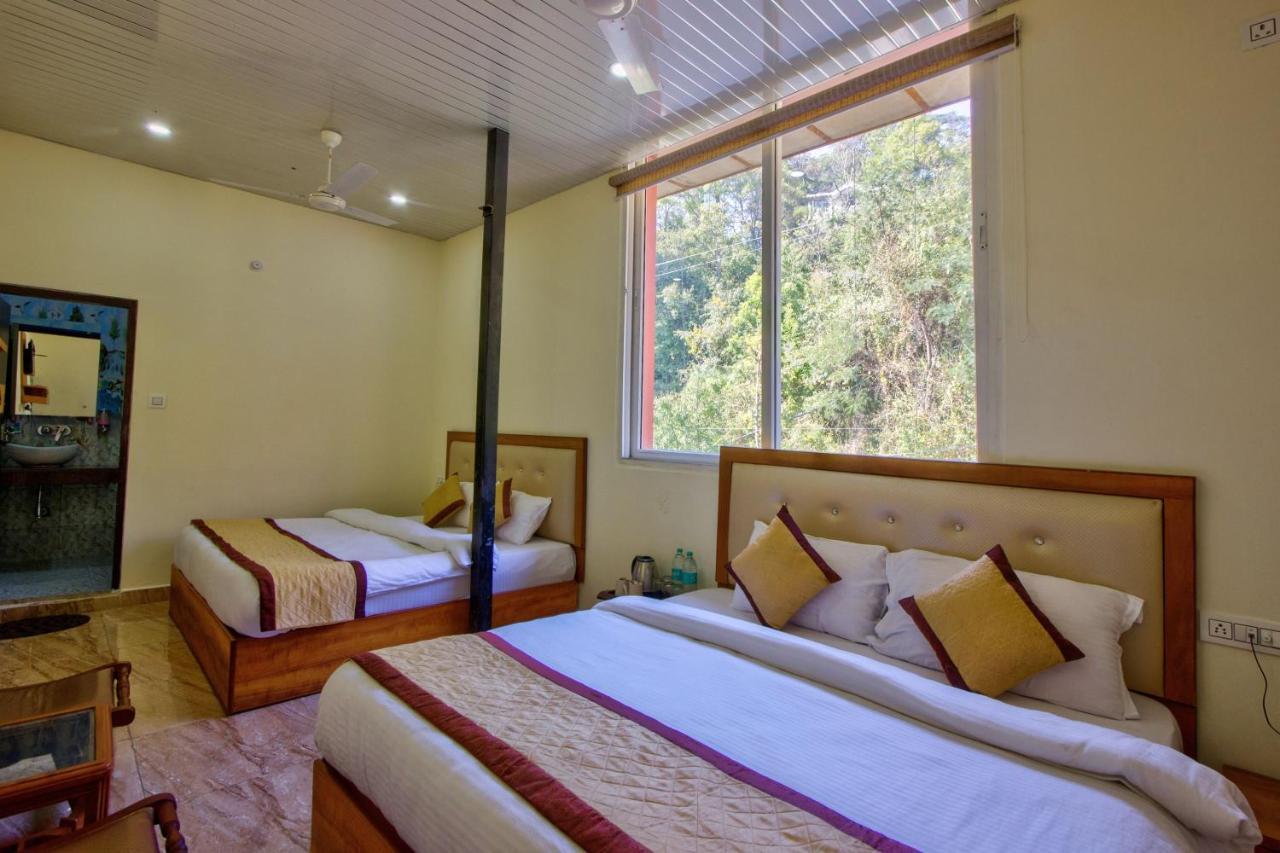 Hotel Bliss Valley Dharamshala - Beautiful View Of Mountains From Rooms ภายนอก รูปภาพ