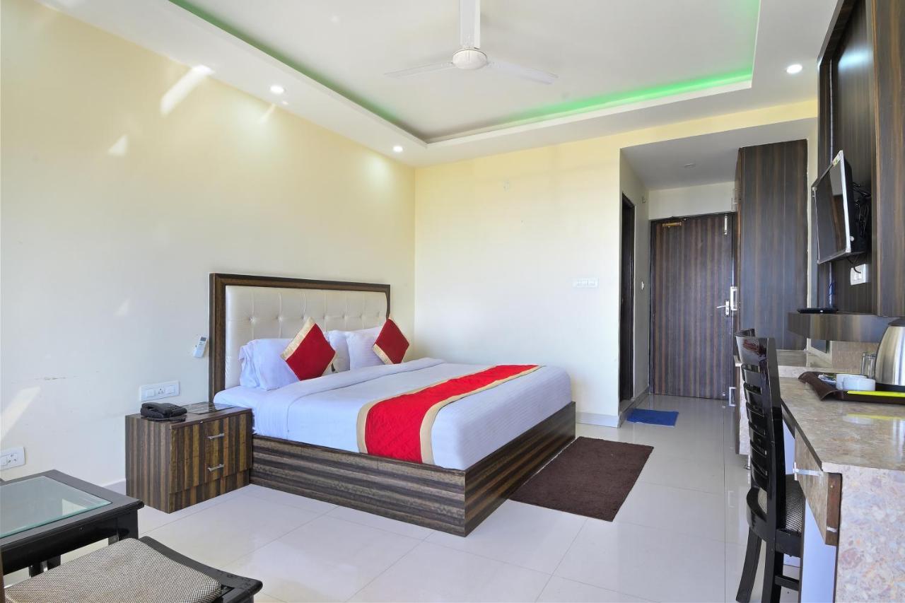 Hotel Bliss Valley Dharamshala - Beautiful View Of Mountains From Rooms ภายนอก รูปภาพ