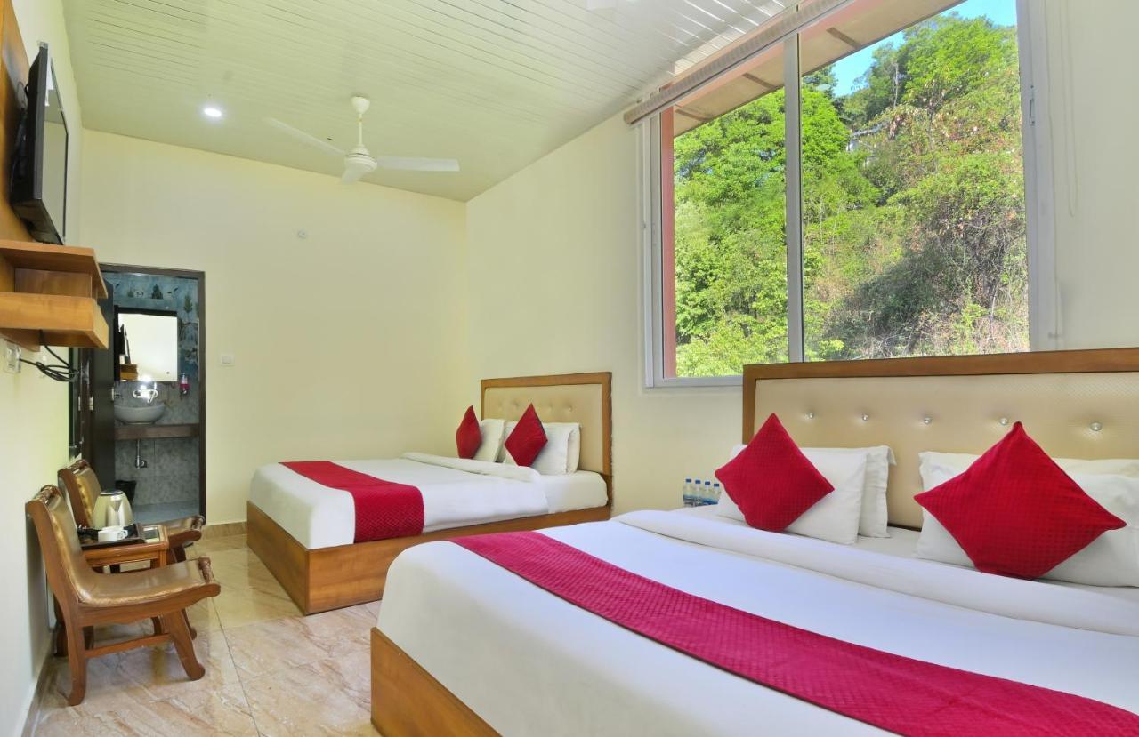 Hotel Bliss Valley Dharamshala - Beautiful View Of Mountains From Rooms ภายนอก รูปภาพ