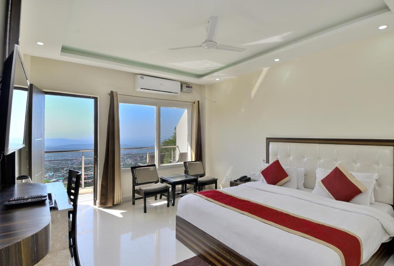 Hotel Bliss Valley Dharamshala - Beautiful View Of Mountains From Rooms ภายนอก รูปภาพ